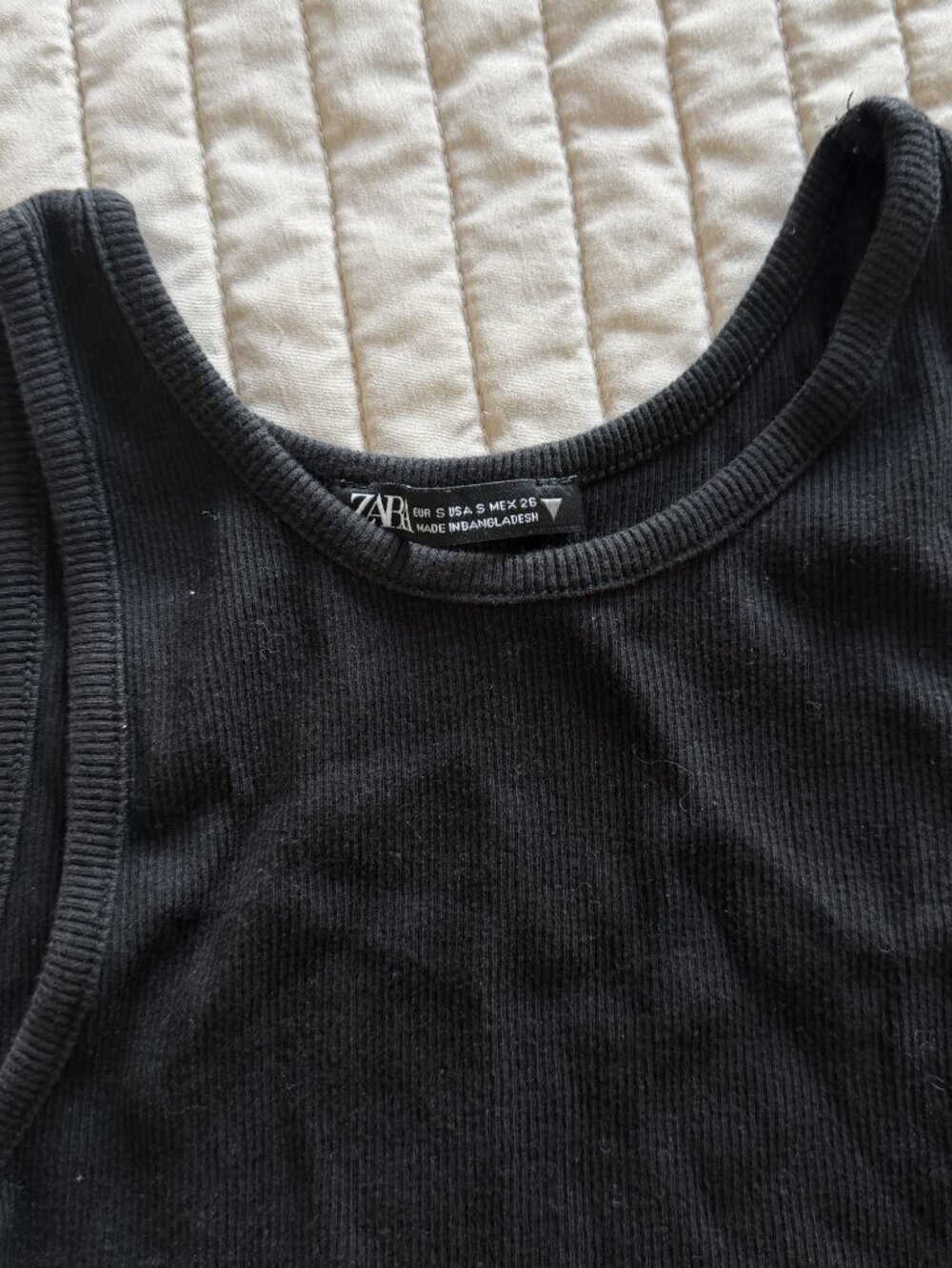 Zara Ribbed High Neck Cropped Racer Tank Black - Picture 2 of 3